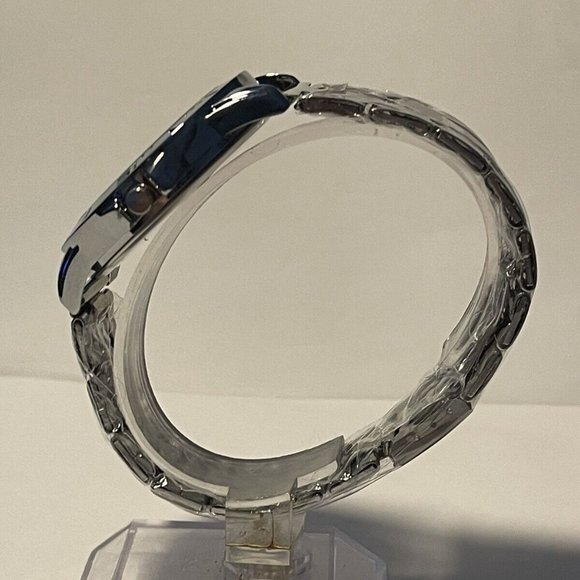 WASHINGTON REDSKINS NFL Team Logo Men's Stainless-Steel Silver Analog Watch NEW - Picture 4 of 10